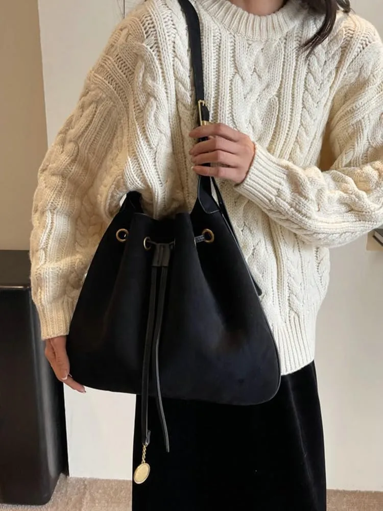 Trendy Drawstring Hobo Shoulder Bag Retro Suede Bucket Purse Causal Travel College Crossbody Bag with Adjustable Strap 2024
